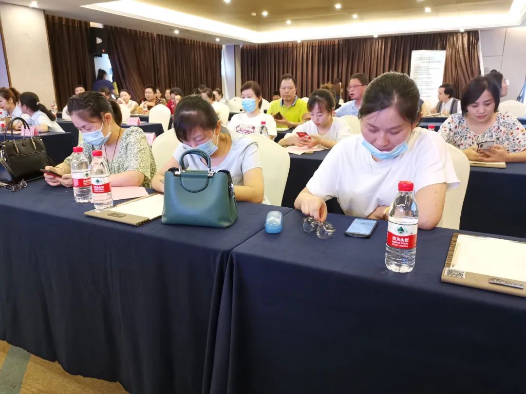 神農(nóng)中醫(yī)館 神農(nóng)中醫(yī)館